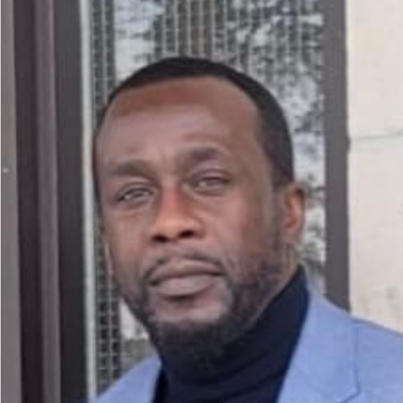 Meet your Posher, Lloyd - Picture 1 of 2